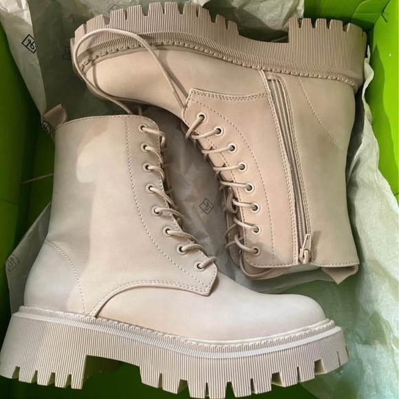 Call it spring combat boots - Picture 1 of 1